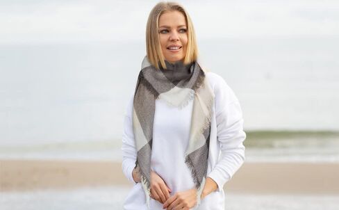 Plaid Blanket Scarf Winter Warm Fall Scarfs for Women, Lightweight Woven Soft Oversized Stylish Tartan Scarves Shawl Wraps in Kuwait