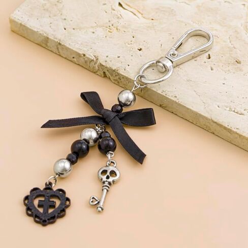 Gothic Horror Skull Halloween Keychain - Cross Pumpkin Ghost Key Chains Halloween Gifts for Women Men DIY Jewelry in Kuwait