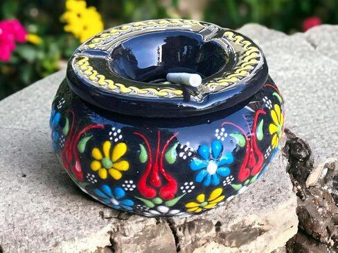 Handmade Black Ceramic Cigarette Ashtray with Lid - Windproof, for Indoor and Outdoor Use, Elegant Home and Office Decoration in Saudi Arabia