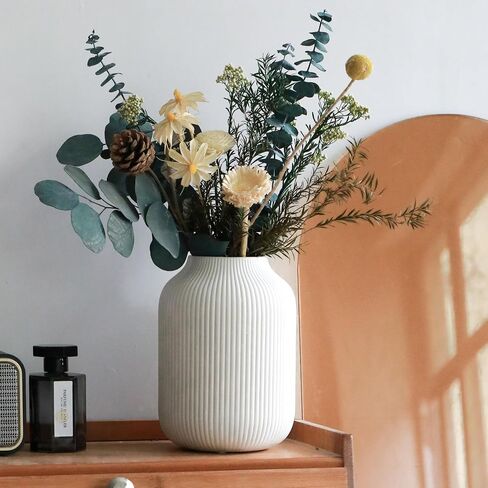 Ceramic Vase with Grooves - Waterproof Flower Vase in Matte Black for Fresh Flowers, Dried Flowers, Pampas Grass, Large 20cm High Vase as a Gift, Decoration for Living Room, Bedroom, Office. in Kuwait