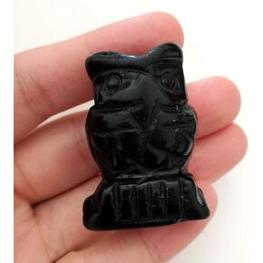 1 PCS Dragon Blood بلورات Jasper وحجارة الشفاء ، وتماثيل البومة المنحوتة الجيب.