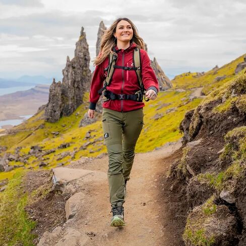 سترة بغطاء رأس للنساء من RevolutionRace، سترة صوفية رائعة للمشي لمسافات طويلة والمغامرات الخارجية in Kuwait