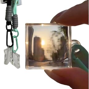 2Pcs Pixel Stylized Lens Keychain, Funny Pixel Window Pixel Mirror Pixel Filter with Lanyard, Pixel Game Party Gift, Pendant for Backpack Handbag