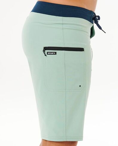 Rip Curl Men's Standard Mirage Core 20" Stretch Performance Board Shorts in Kuwait