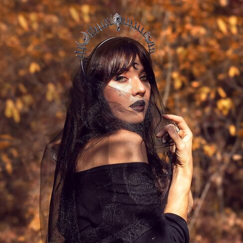 Goth Goddess Halo Crown - Black Moon Star Beadband Beaddshic Wethic Wedding Quartz Crystal Headpiece for Carnival Cosplay Party Festival Photoshoot Halloween Haddress in Kuwait