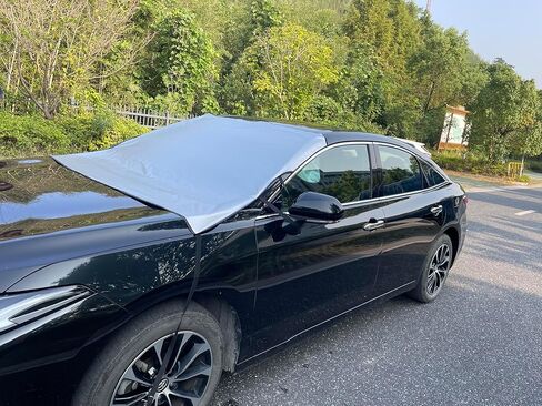 غطاء الزجاج الأمامي المزدوج للثلج والثلوج ، وحماية من أشعة الشمس ، والجانب العاكس الفضي لجانب الصيف والأسود لفصل الشتاء ، وحامي البرد ، ويتناسب مع معظم السيارات ، وسيارات الدفع الرباعي ، والشاحنات ، ودرع الصقيع المقاوم للماء M in Kuwait