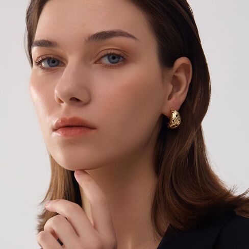 Gold Clip on Earrings for Women Clip on Hoop Earrings Chunky Gold Silver Drop Clip Earrings For Fashion Designer Luxury Trendy hypoallergenic Jewelry in Kuwait
