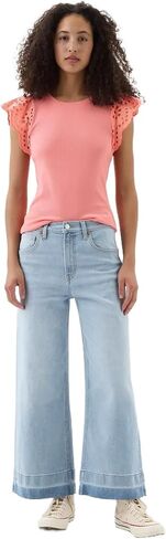 GAP Women's High Rise Wide Leg Cropped Jeans in Saudi Arabia
