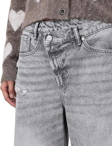 Women's AKI Crossover Jean in Saudi Arabia