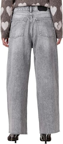 Women's AKI Crossover Jean in Saudi Arabia