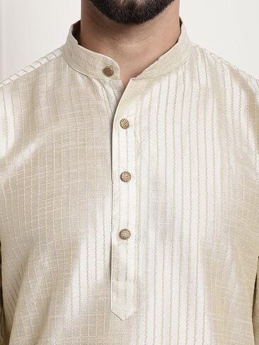 Sojanya (منذ عام 1958 لمزيج الحرير للرجال Kurta و Pajama مع سترة نهرو in Kuwait