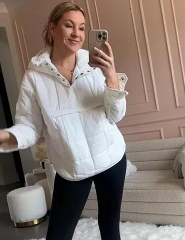 Flygo Womens Oversized Puffer Jacket Packable Quilted Pullover Jackets Hoodies Lightweight Padded Down Coat in Saudi Arabia
