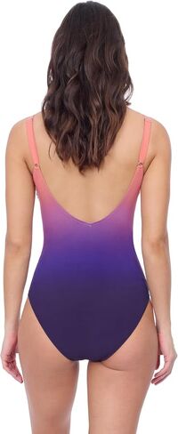 ملف تعريف من قبل Gottex Women's Multi V الرقبة قطعة واحدة للسباحة الاستحمام مع أكواب ناعمة والتحكم في البطن أساسية in Kuwait