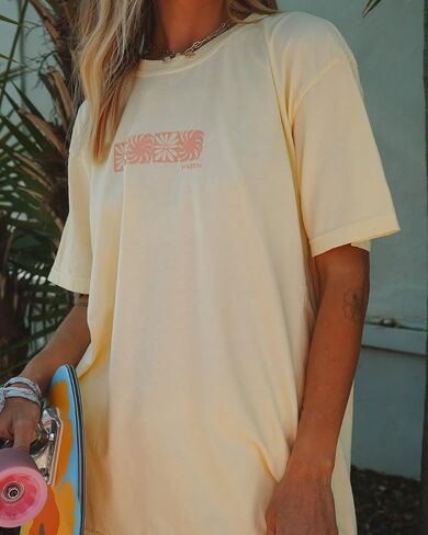Vintage Oversized Flower Graphic Tees Cute Surfboard Palm Baggy T-Shirts Summer Preppy Beach Tops Teen Girls Clothes in Saudi Arabia