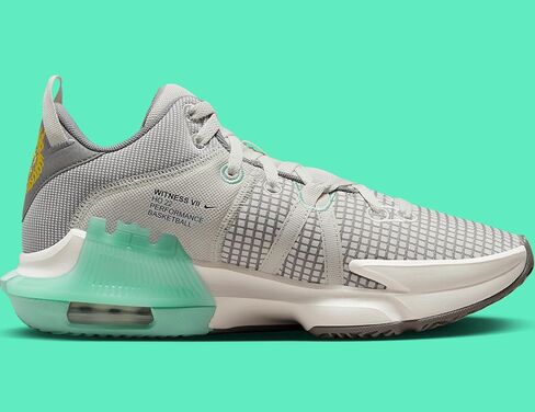 NIKE Men's Sneaker Three Quarters Tall in Saudi Arabia