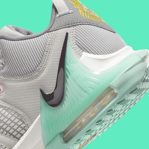 NIKE Men's Sneaker Three Quarters Tall in Saudi Arabia