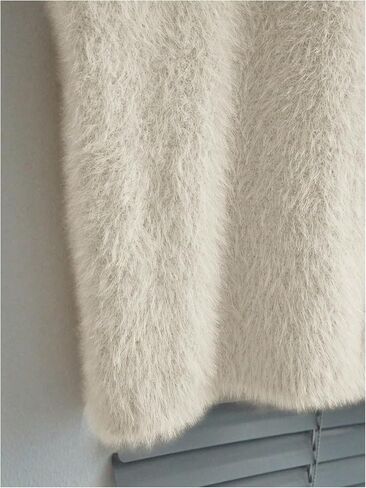 SweatyRocks Women's Faux Fur Sweater Vest Fuzzy V Neck Sleeveless Knit Vest Top in Saudi Arabia