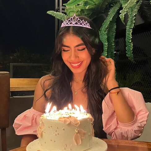 Crown Tiaras for Girls & Women - Silver Crystal Princess Crown for Birthday Cake Topper ، وملحقات باقة الزهور ، وأزياء عيد الهالوين ، وحفلان ، ومسابقة ، وأحداث الزفاف in Kuwait