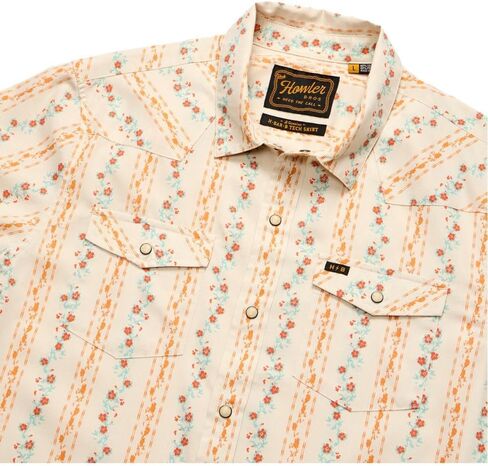 Howler Bros Men's H Bar B Snapshirt, Hibiscus Ribbons/Riverbed Oxford in Saudi Arabia