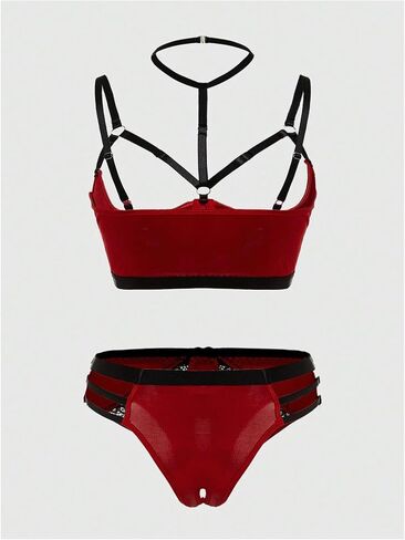 SOLY HUX Women's Plus Size Lingerie Sexy Gothic Lace Sheer Crotchless Panties and Bra Set in Saudi Arabia