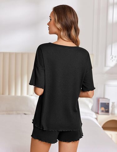 مجموعات صالة Ekouaer للنساء Waffle Knit Pajama مجموعة شورتان 2 قطعة مطابقة ملابس الصيف مع جيوب in Kuwait