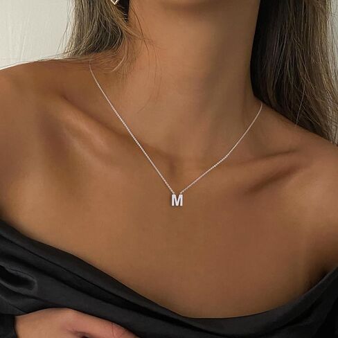 قلادة أولية للنساء ، قلادة فضية لذيذة اسم قلادة مونوجرام مونوجرام قلادة بسيطة قلادة قلادة أولية بسيطة للنساء هدايا المجوهرات الفضية العصرية in Kuwait