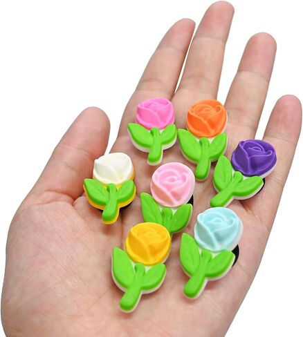 13pcs 3d Flower Bogg Bags Charms ، 15 مسلسلات مختلفة ، ملحقات سحر ملونة زخرفية لتخصيص حقيبة حمل الشاطئ الجنوبية ، هدايا النساء in Kuwait