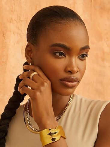 Chunky Gold Bangles Bracelet for Women Fashion Hammered Wide Cuff Bracelet Minimalist Open Wrist Cuff Bangle Gold Jewelry Accessories for Women in Kuwait