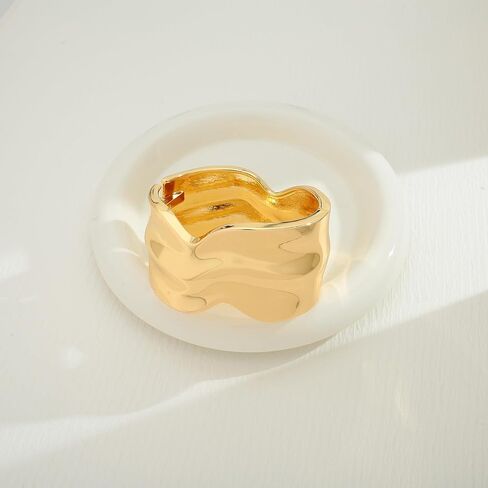 Chunky Gold Bangles Bracelet for Women Fashion Hammered Wide Cuff Bracelet Minimalist Open Wrist Cuff Bangle Gold Jewelry Accessories for Women in Kuwait