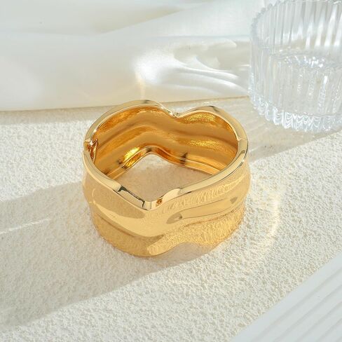Chunky Gold Bangles Bracelet for Women Fashion Hammered Wide Cuff Bracelet Minimalist Open Wrist Cuff Bangle Gold Jewelry Accessories for Women in Kuwait