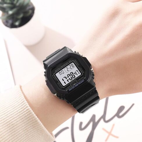 Women Digital Watch Watch Resport Watch Outdoor Wathronic Watch مع إنذار ، ساعة توقيت ، وضوء ليلي مضيئة الرجال العسكريين in Kuwait