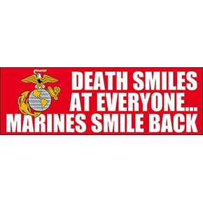 يبتسم الموت على الجميع .. تبتسم مشاة البحرية ملصق الوفير (USMC Corps) ، مرخصًا رسميًا من قبل سلاح مشاة البحرية الأمريكي (3 × 9 بوصات)