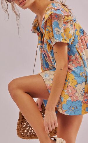 Nufiwi Women Floral Babydoll Tops 2 قطعة صالة مجموعات مربعة رقبة منتفخة قميص قصير peplum و Sorts Pajams بدلات in Saudi Arabia