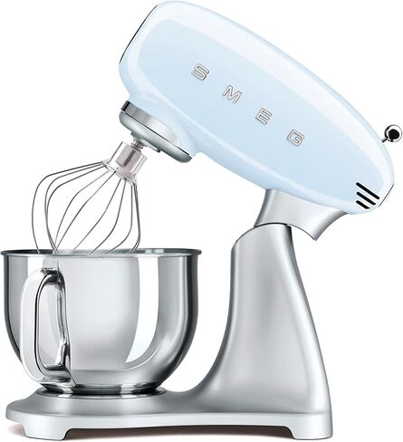 خلاط بحامل أحمر ريترو من Smeg 50 in Saudi Arabia