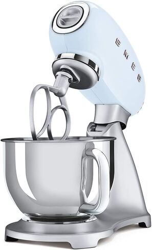 خلاط بحامل أحمر ريترو من Smeg 50 in Saudi Arabia