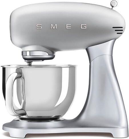خلاط بحامل أحمر ريترو من Smeg 50 in Saudi Arabia