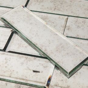 Diflart Peel and Stick Mirror Packsplash ، Silver ، 4x8 Inch ، Mirror Subway Bar Bar Tile (5.8 قدم مربع ، 26 جهاز كمبيوتر)