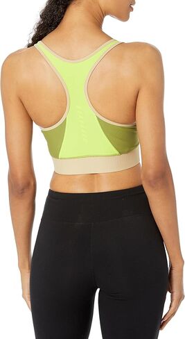 أسلوب حياة فالنتينو روسي للمرأة in Kuwait