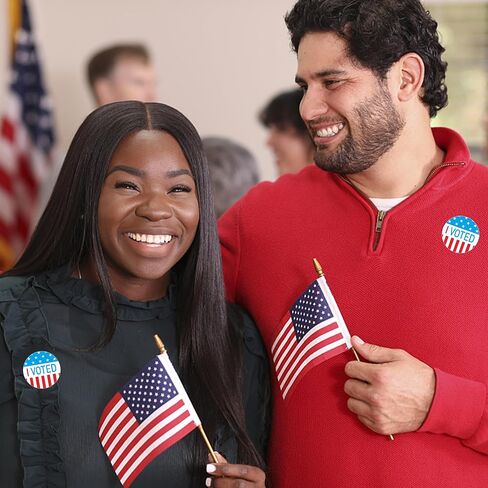 ملصقات I Voted ملصقات يوم الانتخابات مقاس 1 × 2 بوصة بيضاوية بنمط العلم الأمريكي - 500 ملصق لكل لفة (10 لفات) in Kuwait