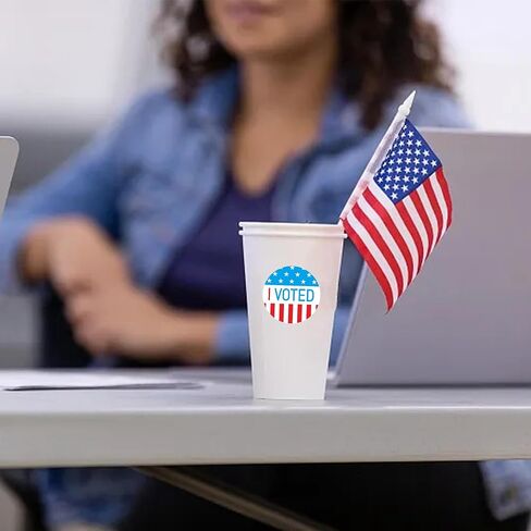 ملصقات I Voted ملصقات يوم الانتخابات مقاس 1 × 2 بوصة بيضاوية بنمط العلم الأمريكي - 500 ملصق لكل لفة (10 لفات) in Kuwait