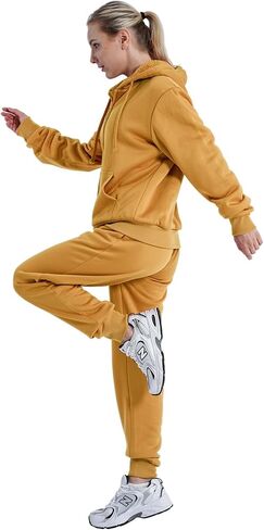 Sherpa Zipper Womens Sweatsuits Active Jogging Fleece 2 Pieces Hoodie and Pants Winter Outfit Sets in Saudi Arabia