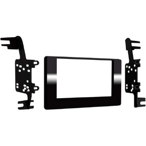 Metra 95-8250 2015-Up Toyota Sienna Double-DIN Radio Dash Kit (Black)