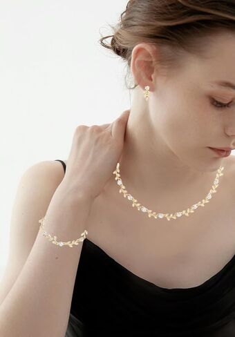 Austrian Crystal Rhinestone Choker Necklace Elegant Flower Leaf Chain Necklace Jewelry for Party Prom Costume Accessories for Women in Saudi Arabia