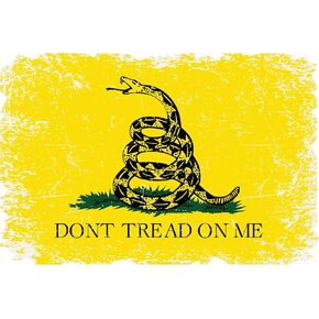 لا تخطو على ملصق العلم Gadsden - وطني متوحش 1776 شارات العلم الأمريكي للسيارات والشاحنات ونوافذ المركبات - مصنوعة في الولايات المتحدة الأمريكية - ريفي (5.4x3.6 بوصة)