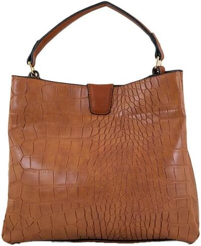 Tati Satchel in Saudi Arabia