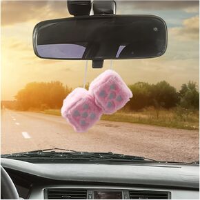 Belomi Fuzzy Plush Car Retro Square Dice لمرآة الرؤية الخلفية ، الزهر المربع الرجعية للسيارات مع النقاط ، زخرفة قلادة زخرفية داخلية ، Universal for RV ، سيارات الدفع الرباعي ، الشاحنة (الوردي)