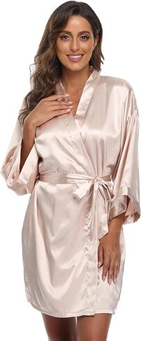 5 Pcs Bridesmaid Kimono Robe sets Bride Silky Wedding Day Bathrobe Embroidered Getting Ready in Saudi Arabia