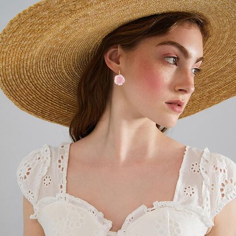 Handmade Bohemian Aesthetic Dainty Acrylic Flower Petal Leverback Earrings Sparkly 14K Gold Floral Dangle Drop Earrings for Women in Kuwait
