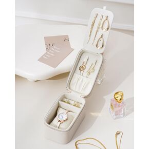 Casegrace Small Jewelry Travel Case ، Pu Portable Mini Jewelry Organizer Box for Neclace Rings Occsion Watch ، أفضل هدية لأحبائك (أبيض)