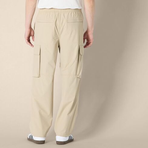 Amazon Essentials Men's Loose-Fit Lightweight Stretch Parachute Pant in Saudi Arabia